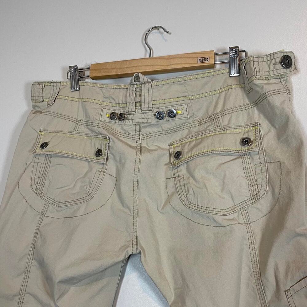 Arizona Jean Company Beige Y2K Lowrise Cargo Capri Pants Junior 17